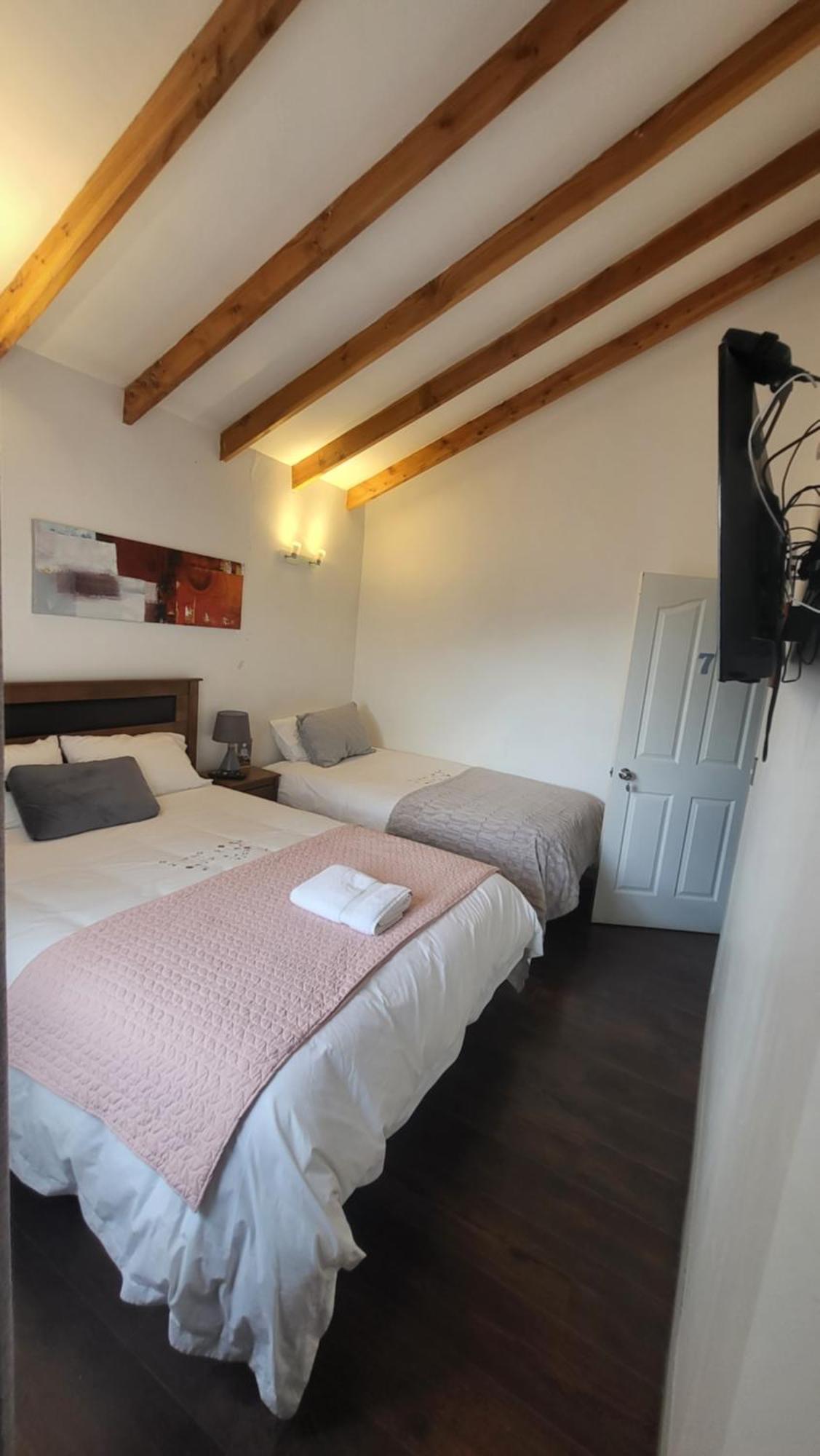 Hostal Uruz Coyhaique Esterno foto